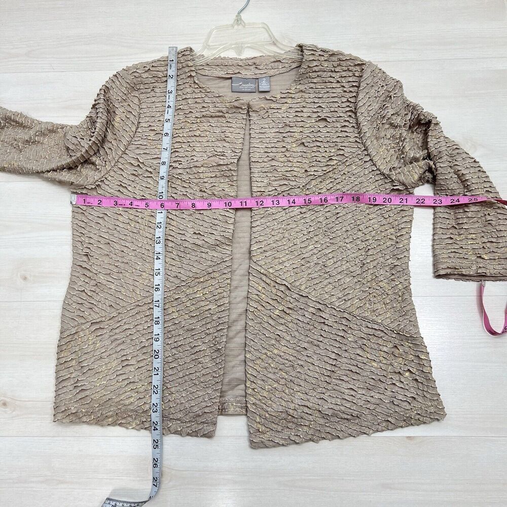 Chico’s Travelers Beige & Gold Crinkle Fabric Open Front Cardigan Size 2 Large - Picture 7 of 9